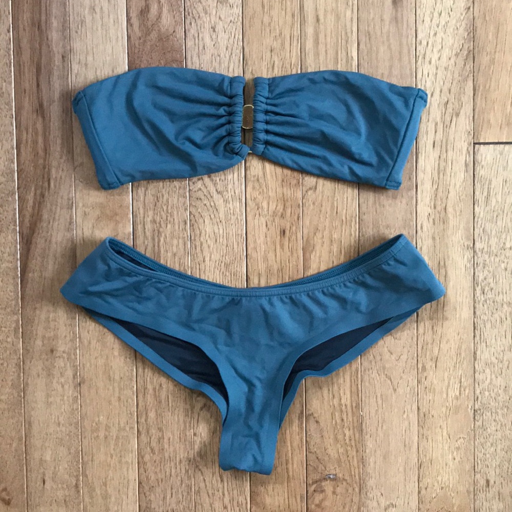 Victoria’s Secret bikini